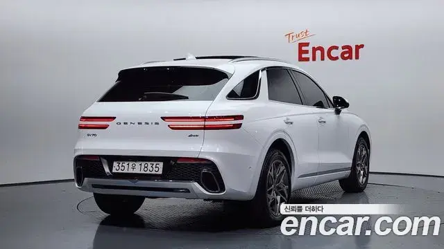 Genesis GV70 2022 — ფოტო 7/20