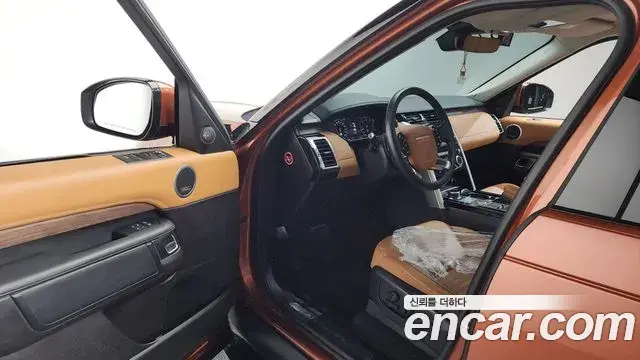 Land Rover Discovery 5 2019 — ფოტო 17/20