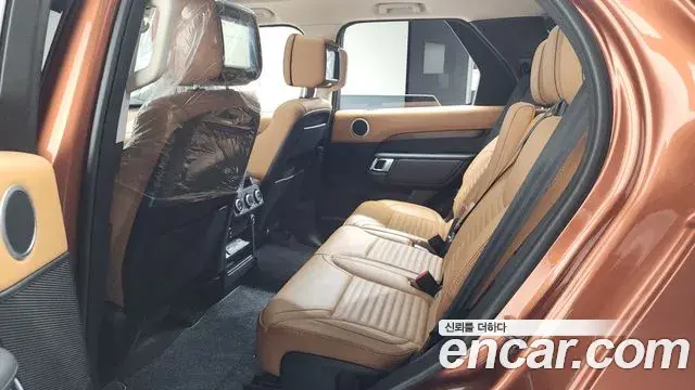 Land Rover Discovery 5 2019 — ფოტო 19/20