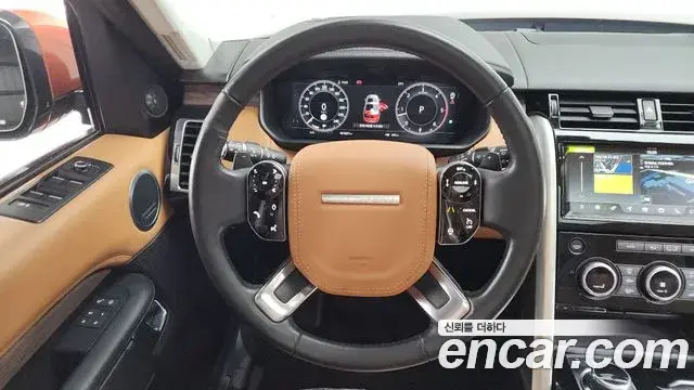 Land Rover Discovery 5 2019 — ფოტო 6/20