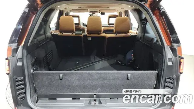 Land Rover Discovery 5 2019 — ფოტო 12/20