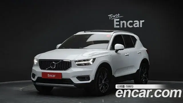 Volvo XC40 2019 — ფოტო 6/30