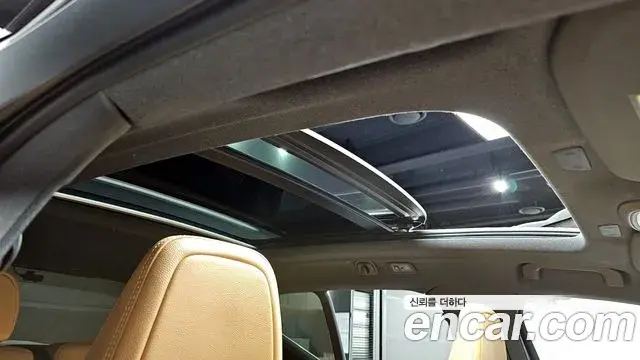 Volvo XC40 2019 — ფოტო 24/30