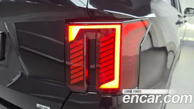 Kia Sorento 2023 — Şəkil 27/34