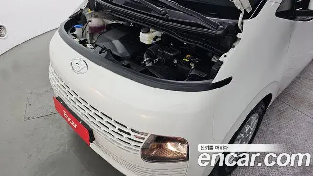 Hyundai Staria 2022 — Photo 6/20