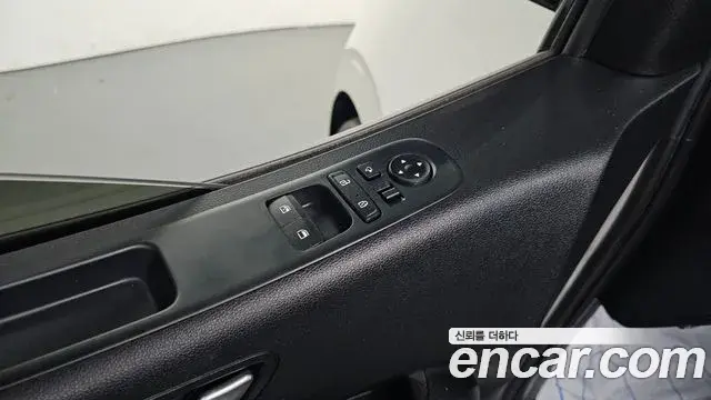 Hyundai Staria 2022 — Photo 13/20