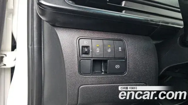 Hyundai Staria 2022 — Photo 14/20