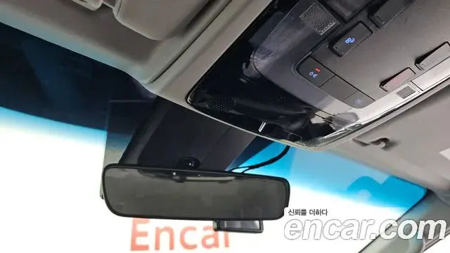 Hyundai Staria 2022 — Photo 19/20