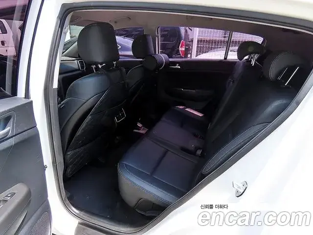 Kia Sportage The Bold 2018 — Photo 19/19