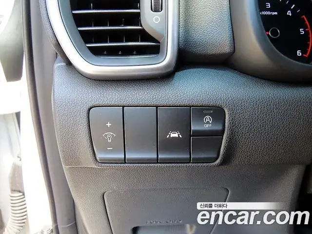 Kia Sportage The Bold 2018 — Photo 4/19