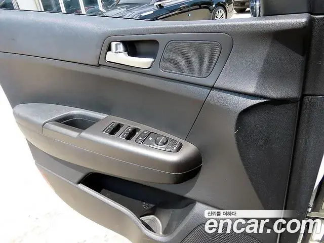 Kia Sportage The Bold 2018 — Photo 16/19