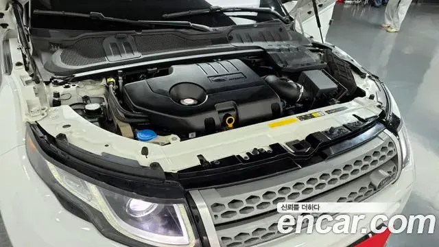 Land Rover Range Rover Evoque 2018 — ფოტო 11/32
