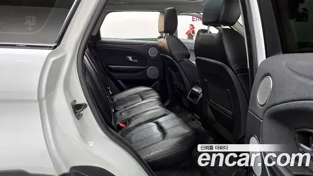 Land Rover Range Rover Evoque 2018 — ფოტო 18/32