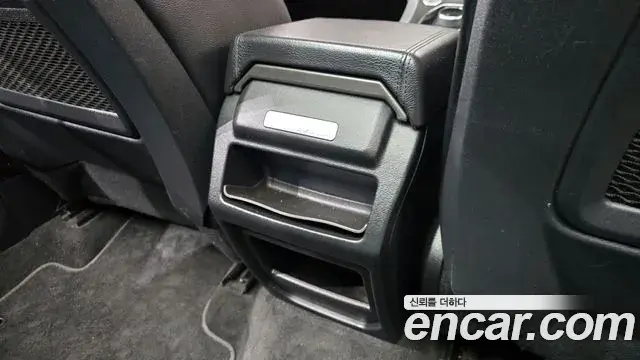 Land Rover Range Rover Evoque 2018 — ფოტო 14/32