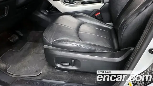 Land Rover Range Rover Evoque 2018 — ფოტო 31/32