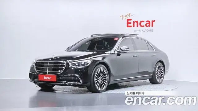 Mercedes-Benz S-Class 2021 — Photo 1/20