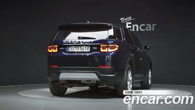 Land Rover Discovery Sport 2020 — Фото 4/20