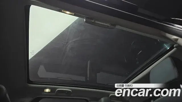Land Rover Discovery Sport 2020 — Фото 17/20