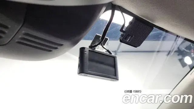 Volvo XC40 2021 — Şəkil 13/33