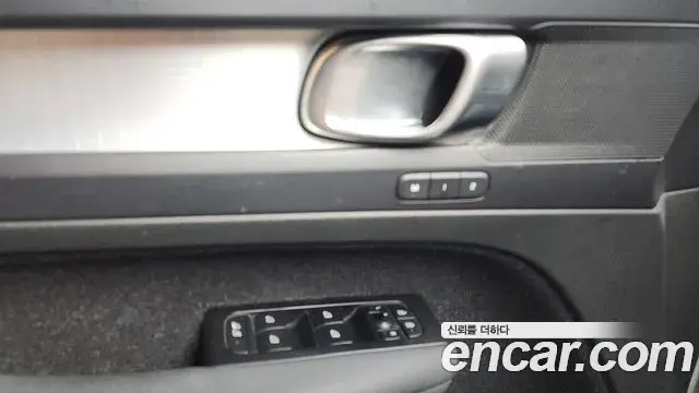 Volvo XC40 2021 — Şəkil 7/33