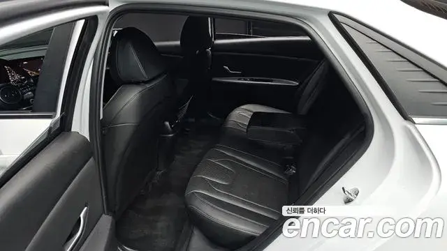 Hyundai The New Avante Hybrid 2020 — ფოტო 38/50