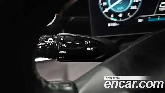 Hyundai The New Avante Hybrid 2020 — ფოტო 26/50