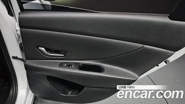 Hyundai The New Avante Hybrid 2020 — ფოტო 47/50