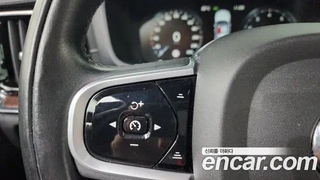 Volvo S60 2021 — ფოტო 6/39