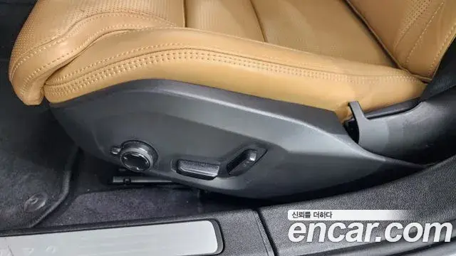 Volvo S60 2021 — ფოტო 20/39