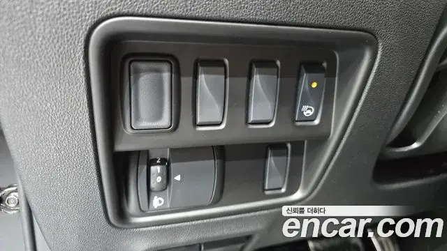 Renault Samsung QM6 2024 — Фото 17/20