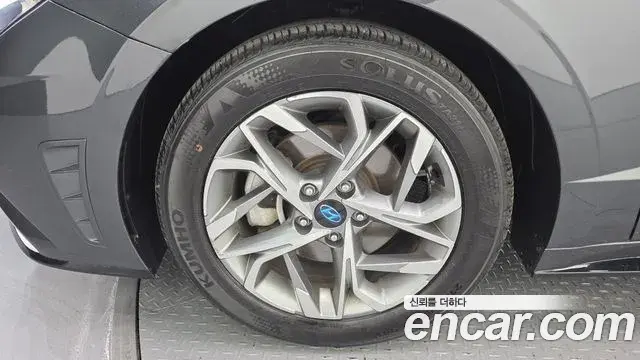 Hyundai Sonata Hybrid 2020 — Şəkil 18/20