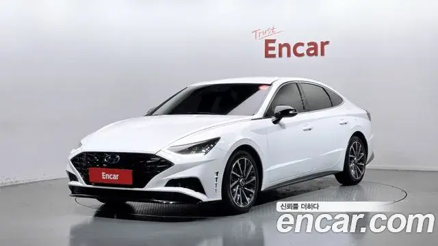 Hyundai Sonata Hybrid 2023 — ფოტო 1/20