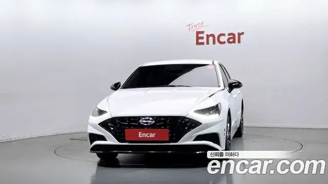 Hyundai Sonata Hybrid 2023 — ფოტო 5/20