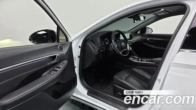 Hyundai Sonata Hybrid 2023 — ფოტო 15/20
