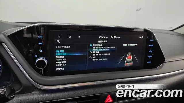 Hyundai Sonata Hybrid 2023 — ფოტო 8/20