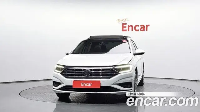 Volkswagen Jetta 2020 — Photo 15/20