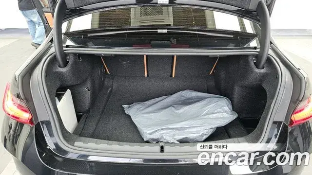 BMW 3 Series 2024 — ფოტო 20/20