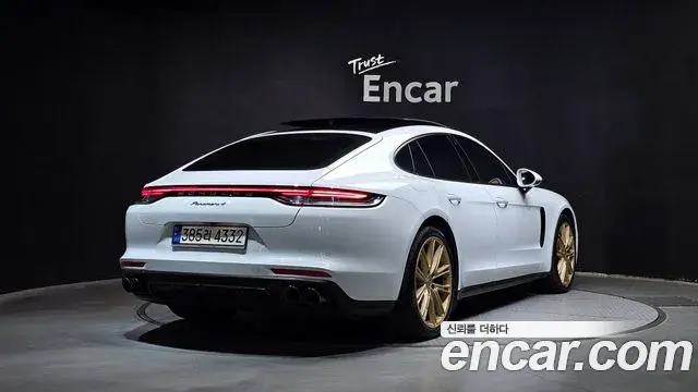 Porsche Panamera 2022 — Şəkil 32/32