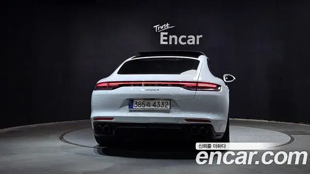 Porsche Panamera 2022 — Şəkil 18/32