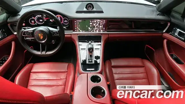 Porsche Panamera 2022 — Şəkil 25/32