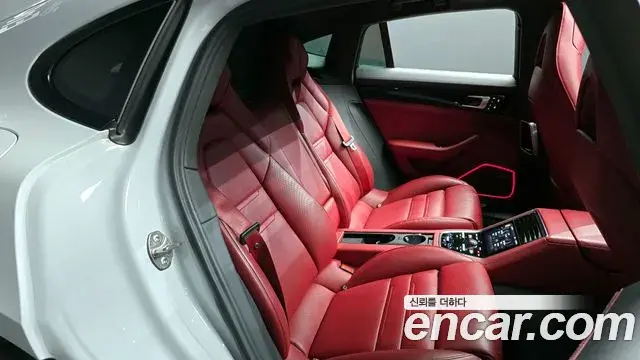 Porsche Panamera 2022 — Şəkil 21/32