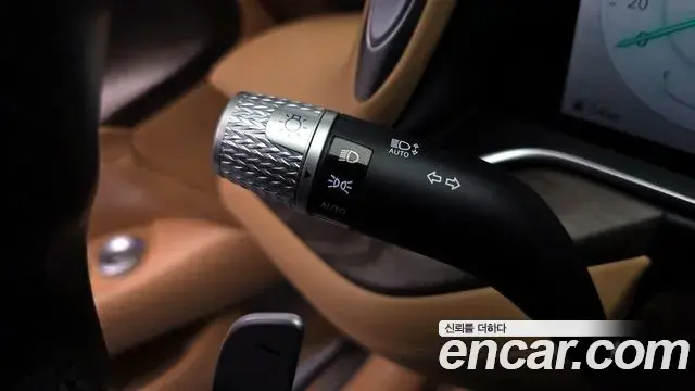 Genesis G90 2023 — ფოტო 27/33