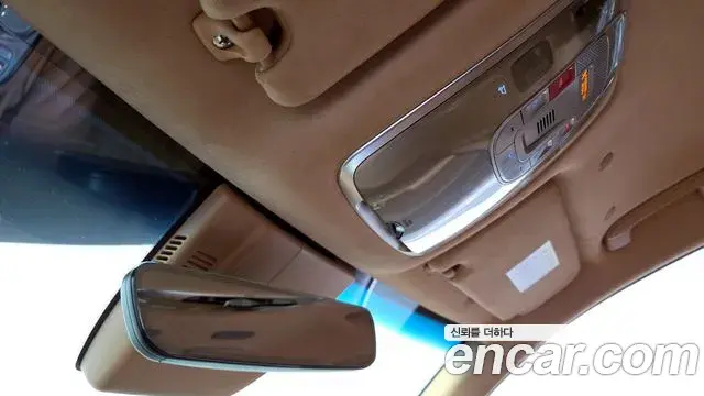 Genesis G90 2023 — ფოტო 10/33
