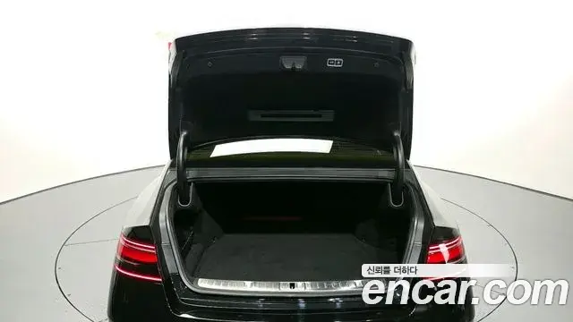 Genesis G90 2023 — ფოტო 4/33