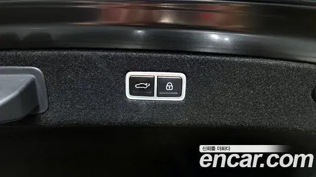 Genesis G90 2023 — ფოტო 17/33