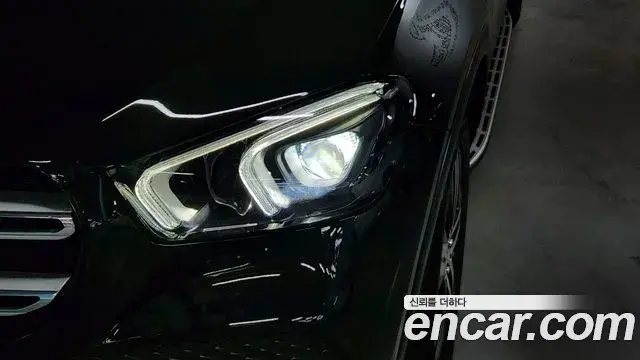 Mercedes-Benz GLE-Class 2020 — Şəkil 10/20