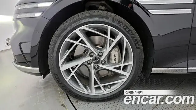 Genesis G90 2023 — ფოტო 8/30