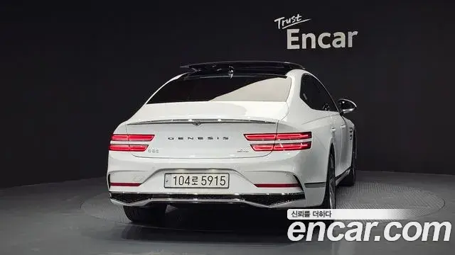 Genesis G80 2024 — Photo 16/20