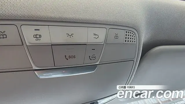 Mercedes-Benz E-Class 2018 — ფოტო 15/20