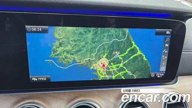 Mercedes-Benz E-Class 2018 — ფოტო 10/20